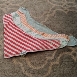 Cooper Pearl Bandana Bibs